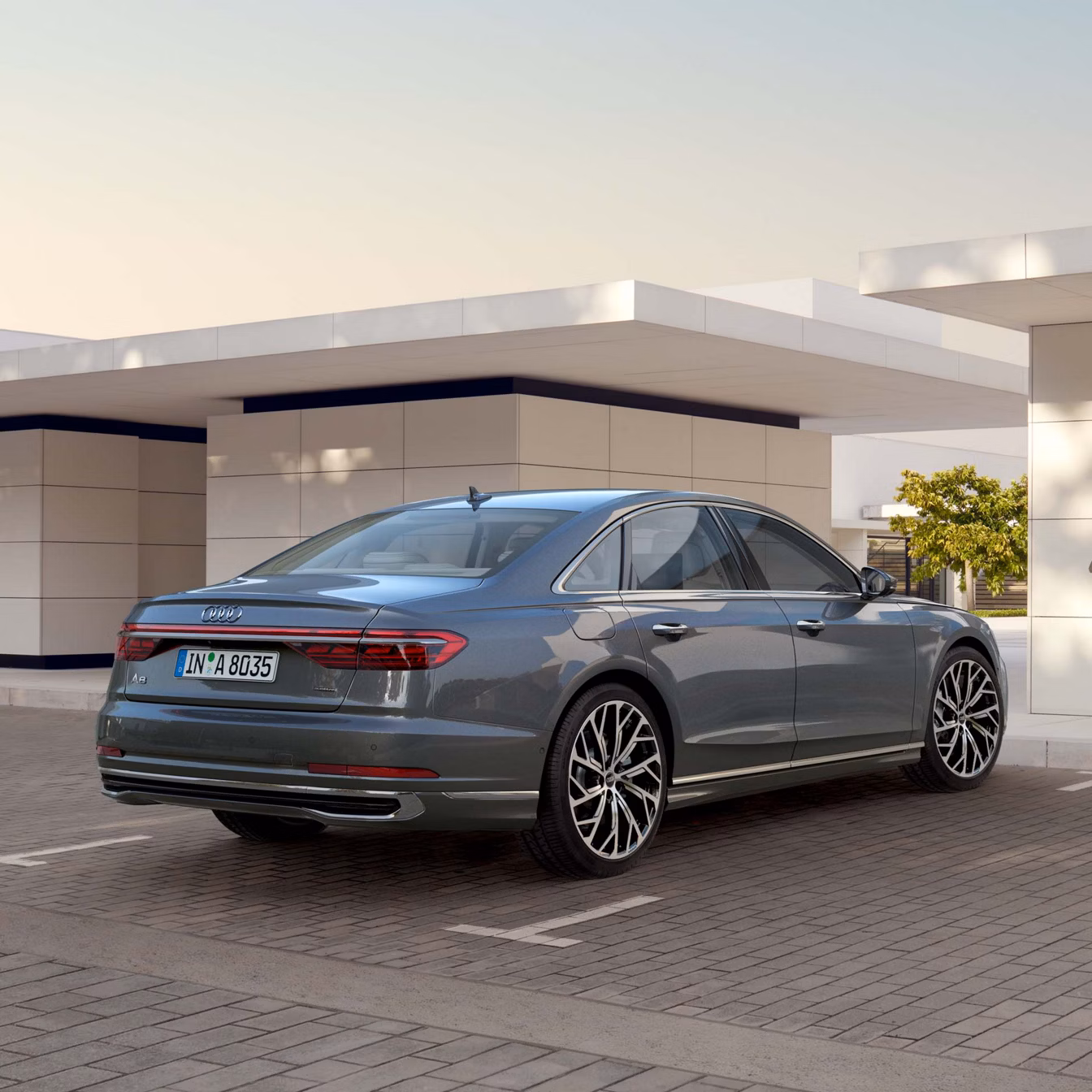 Rear view Audi A8