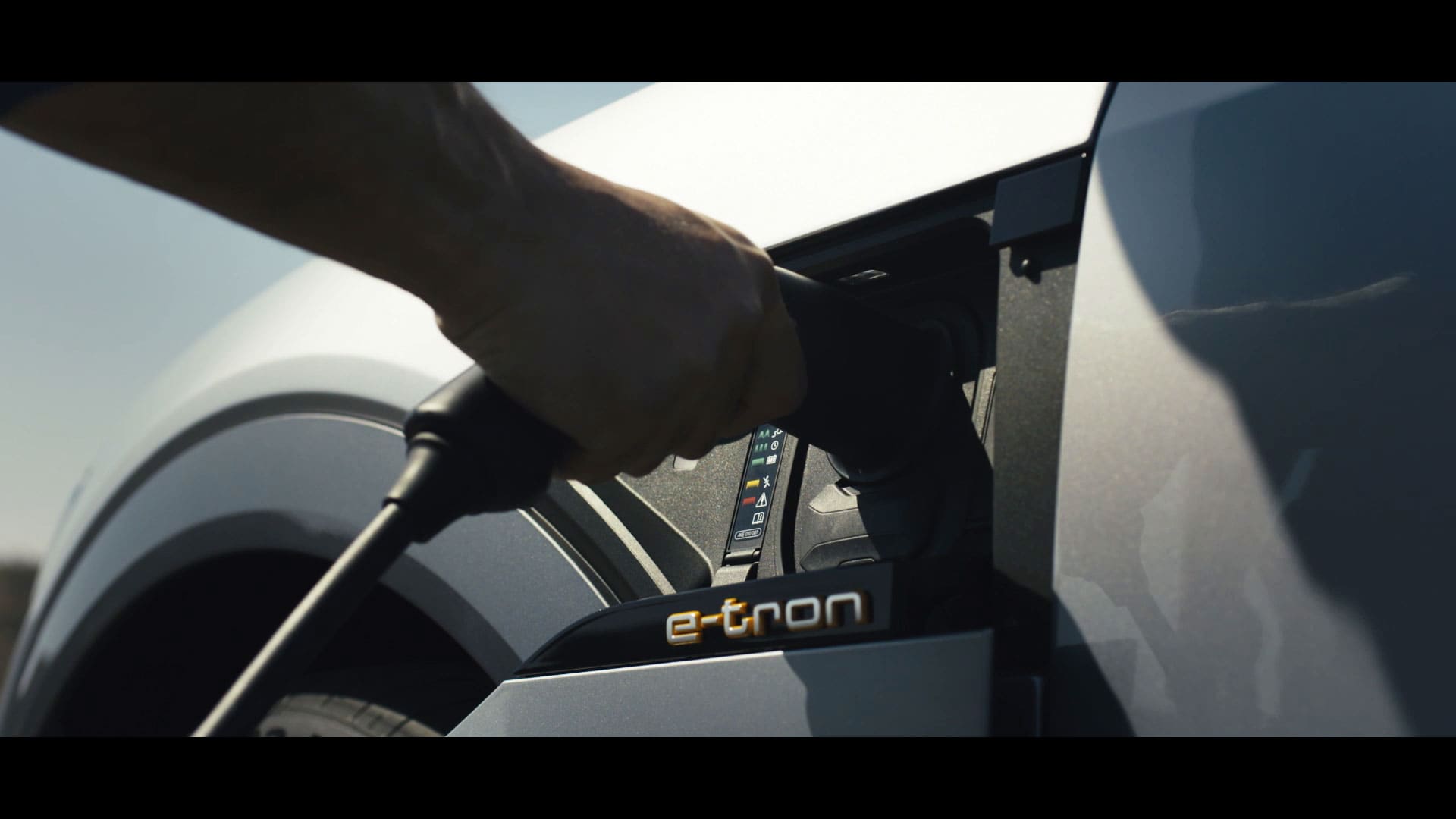 1920x1080-e-tron-sportback-charging.jpg